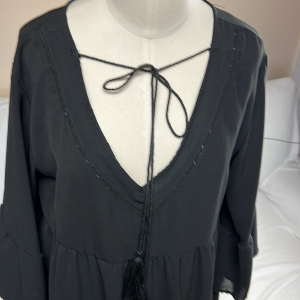 Woman’s dresses - Picture 2 of 12